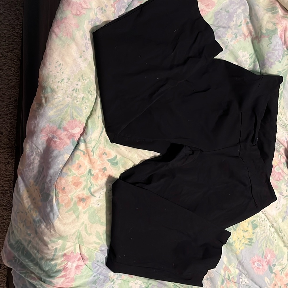Pull on size 3X black dress pants